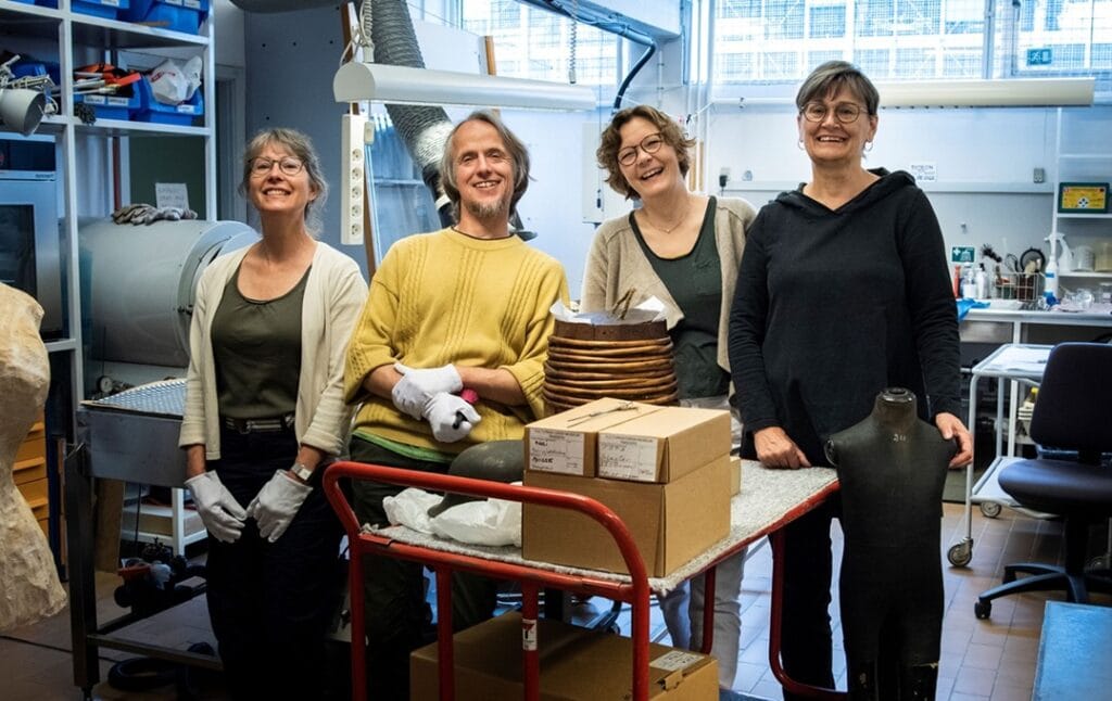 PM Konservatorer aabner museumsdoere til viden og vaerksteder fire konservatorer 23 9 26 MOE